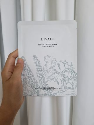 리브얼 | LIVALL 바이오셀룰로오스 마스크 레스트 앤 글로우 듀오 33ml  (2매) & 블루미 레스트 포션 — 5점을 준 리뷰어가 2022년 8월 올린 사용 사진