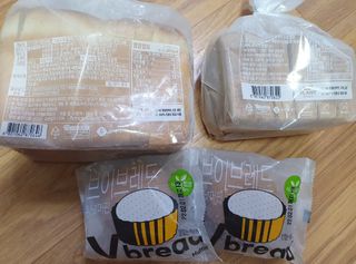 롯데제과 Vbread 포카치아식빵1개 + 미니식빵 1개 + 머핀 2개 세트 — 5점을 준 리뷰어가 2021년 9월 올린 사용 사진