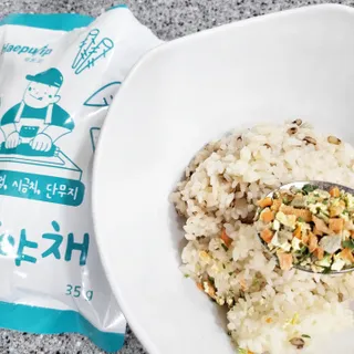 해풀잎 누구나 김밥*2ea [(혼합야채 35g *2ea,  김밥김 (10g, 2ea),  양념간장 (6g, 10ea), 참기름(5g, 4ea)] — 5점을 준 리뷰어가 2022년 7월 올린 사용 사진