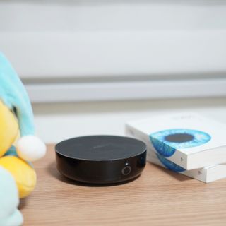 아카라 집 밖에서도 집 안을 돌봐주는 스마트 리모컨 — 5점을 준 리뷰어가 2022년 6월 올린 사용 사진