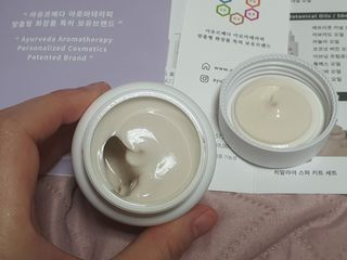 AYU25[아유트웬티파이브]다마스크로즈워터 베이스 천연 수분 촉촉 크림 — 5점을 준 리뷰어가 2021년 3월 올린 사용 사진