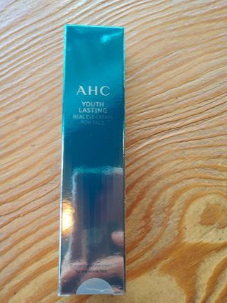 [NEW 탄력유턴 아이크림] AHC 유스 래스팅 리얼 아이크림 포 페이스 — 5점을 준 리뷰어가 2021년 1월 올린 사용 사진
