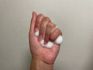 MF프리 [닥터문] 유산균 락토케어 질경초 여성청결제 200ml (폼타입) — 3.5점을 준 리뷰어가 2022년 7월 올린 사용 사진
