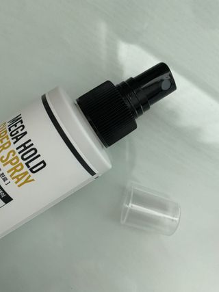 다슈코리아 다슈 포 맨 프리미엄 메가 홀드 슈퍼 스프레이 250ml — 4.5점을 준 리뷰어가 2021년 6월 올린 사용 사진