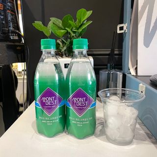 몽베스트 Montbest with Sparkling water Plain 20병 — 5점을 준 리뷰어가 2022년 6월 올린 사용 사진