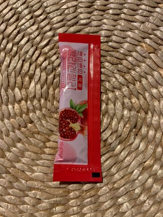 헬스업_쁘띠쁘띠석류콜라겐젤리_20g x 14포 — 5점을 준 리뷰어가 2021년 1월 올린 사용 사진
