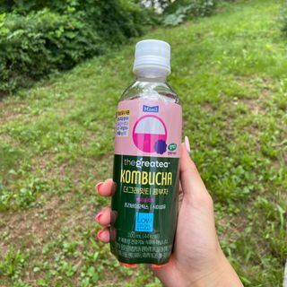 더그레잇티 콤부차 [매일유업] 더그레잇티 44kcal 콤부차 300ml *12개입 (오리지널 6개+베리리치 6개) — 5점을 준 리뷰어가 2023년 7월 올린 사용 사진