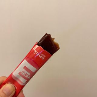 인디닥터 면역 생생 핑크 이뮨 젤리 + 타이탄 BCAA 프로틴 젤리스틱 — 4점을 준 리뷰어가 2022년 3월 올린 사용 사진