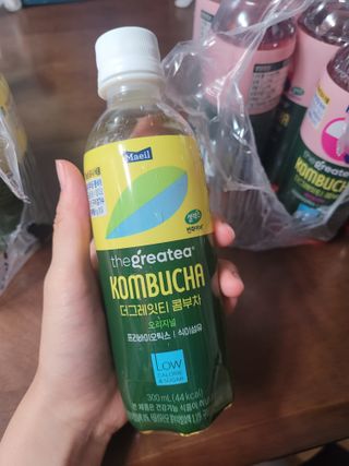 더그레잇티 콤부차 [매일유업] 더그레잇티 44kcal 콤부차 300ml *12개입 (오리지널 6개+베리리치 6개) — 5점을 준 리뷰어가 2023년 7월 올린 사용 사진