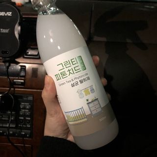 [엠메이데이] 그린티 피톤치드 감쪽같이 500ml + 손소독액 50ml — 4.5점을 준 리뷰어가 2022년 3월 올린 사용 사진