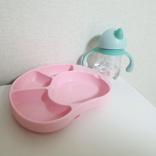 유비맘 캐릭터 실리콘 흡착 식판_색상 랜덤발송 — 5점을 준 리뷰어가 2021년 1월 올린 사용 사진