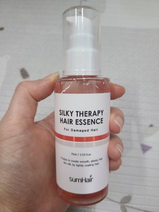 썸헤어 / SUMHAIR 썸헤어 실키 테라피 헤어 에센스 — 5점을 준 리뷰어가 2021년 4월 올린 사용 사진