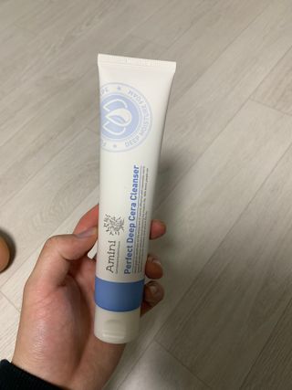 아미니 퍼펙트 딥세라 클렌저 — 5점을 준 리뷰어가 2021년 3월 올린 사용 사진