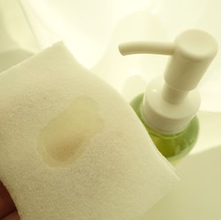 스킨큐어 산다화 순한 클렌징 동백 오일 200ml — 5점을 준 리뷰어가 2023년 4월 올린 사용 사진