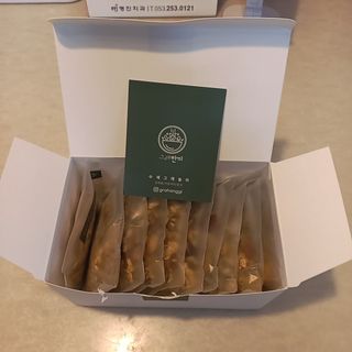 [그래한끼] 무설탕/저당 시리얼타입 수제그래놀라 (40gX10개) — 5점을 준 리뷰어가 2022년 7월 올린 사용 사진