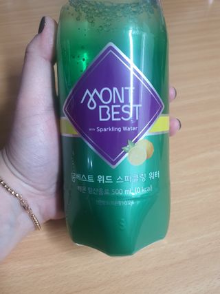 몽베스트 Montbest with Sparkling water Lemon OR Lime 20병(랜덤) — 5점을 준 리뷰어가 2021년 10월 올린 사용 사진