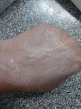 셀프 모이스처라이징 프로텍션 크림 셀프 모이스처라이징 프로텍션크림 — 5점을 준 리뷰어가 2022년 4월 올린 사용 사진