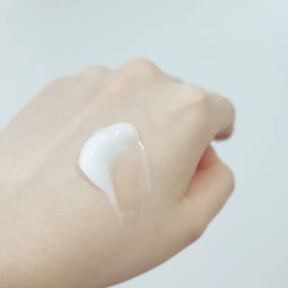 김정문알로에 큐어 큐어 알로에 리프레쉬 젤리 세럼, 큐어 알로에 하이드로 젤리 크림 — 5점을 준 리뷰어가 2021년 3월 올린 사용 사진