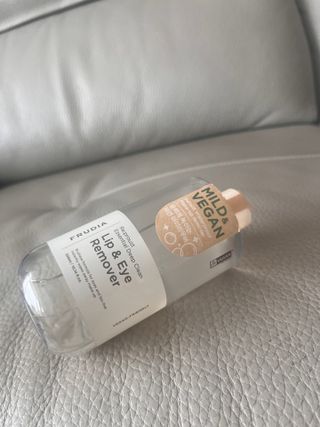 [후르디아] 눈시림없는 올영 립앤아이 리무버 — 5점을 준 리뷰어가 2024년 1월 올린 사용 사진