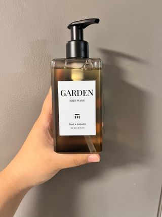 테이크어샤워 쿠팡) 가든 바디워시 GARDEN BODY WASH 250ML — 5점을 준 리뷰어가 2025년 9월 올린 사용 사진