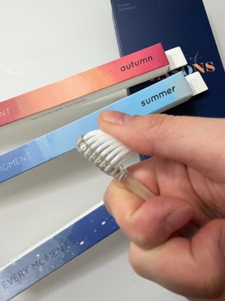 에브리모먼트 에브리 모먼트 칫솔 Every moment toothbrush — 4점을 준 리뷰어가 2022년 3월 올린 사용 사진