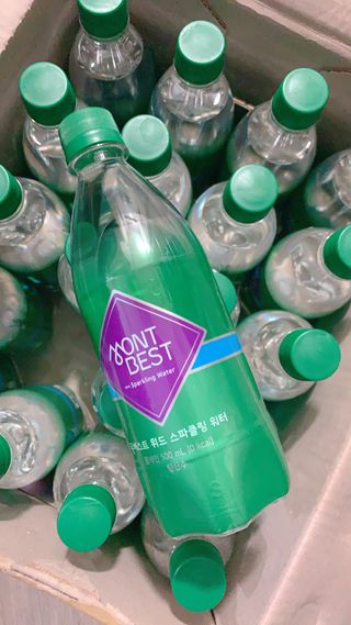 몽베스트 Montbest with Sparkling water Plain 20병 — 5점을 준 리뷰어가 2021년 11월 올린 사용 사진
