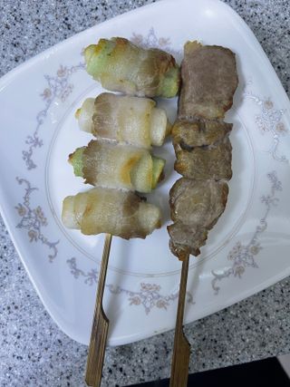 [다물꼬치] 모듬꼬치 10개 +데리야끼소스120g+매운고추소스120g — 5점을 준 리뷰어가 2021년 10월 올린 사용 사진