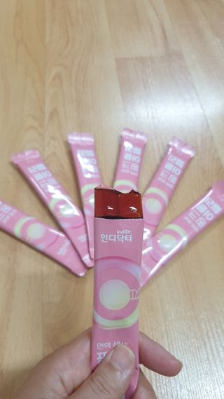 [인디닥터] 면역 생생 핑크 이뮨 젤리 — 4점을 준 리뷰어가 2022년 6월 올린 사용 사진