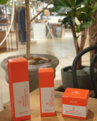 아이앤립 / EYENLIP 아이앤립 연어오일 리바이탈라이징 토너+앰플+크림 3종 세트 — 5점을 준 리뷰어가 2021년 8월 올린 사용 사진