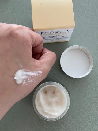 조슈아랩 인텐시브 리커버리 토너, 인텐시브 리커버리 크림 — 5점을 준 리뷰어가 2022년 7월 올린 사용 사진