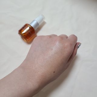 유니베르소 로즈힙 오일 15ml — 4점을 준 리뷰어가 2021년 5월 올린 사용 사진
