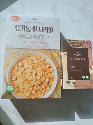 씨알푸드 유기농 쌀 시리얼 390g + 갓 구운 유기농 발아통곡물 150g — 5점을 준 리뷰어가 2022년 1월 올린 사용 사진