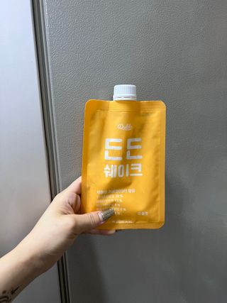 [덜다] 든든 식물성 단백질 쉐이크 40g X 7입 (곡물/딸기) — 5점을 준 리뷰어가 2023년 8월 올린 사용 사진