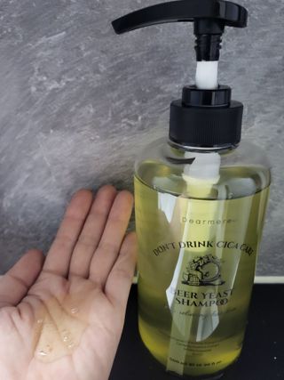 디어미어 맥주효모 샴푸 500ml — 5점을 준 리뷰어가 2022년 8월 올린 사용 사진