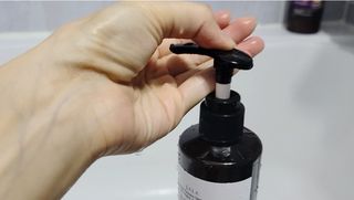 라라로즈데이 시즌2 여성청결제 200ml 아로마 페미민 클렌저, 독일더마인증 — 5점을 준 리뷰어가 2021년 9월 올린 사용 사진