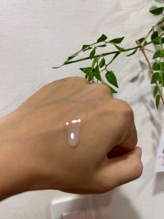 나우 [리브엠] 123억개 엑소좀으로 채운 눈부신 광채, 엑소코어 화이트닝 텐션 앰플 — 4점을 준 리뷰어가 2023년 8월 올린 사용 사진