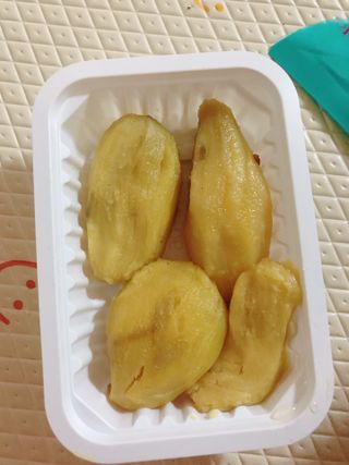 해뜨온 껍질없는 한입아이스 군고구마 120g x 4개 — 5점을 준 리뷰어가 2021년 9월 올린 사용 사진