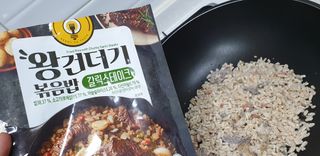 한성기업 무볼레 왕건더기 볶음밥 갈릭스테이크 — 4.5점을 준 리뷰어가 2021년 10월 올린 사용 사진