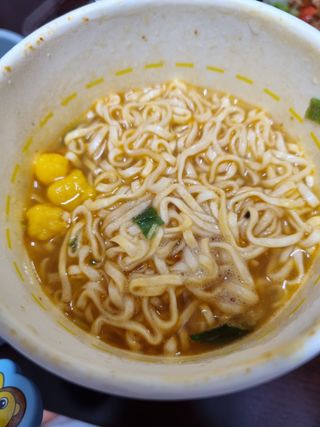 NISSIN 닛신 컵누들  4종 - 씨푸드오리지날, 씨푸드 스파이시, 씨푸드 커리, 씨푸드 XO소스 — 5점을 준 리뷰어가 2022년 4월 올린 사용 사진
