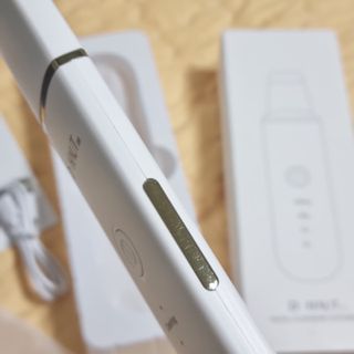 디하우트 랩 4 in 1 갈바닉 아쿠아 워터 필링기 스킨스크러버 — 5점을 준 리뷰어가 2021년 11월 올린 사용 사진