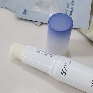 아이레시피 워터리터치 에센스 선 밤 [SPF50+/PA++++] — 5점을 준 리뷰어가 2023년 5월 올린 사용 사진