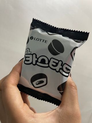 롯데제과 까망카스타드 더블초코 — 5점을 준 리뷰어가 2021년 5월 올린 사용 사진