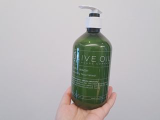올리브 오일 스킨케어 컴퍼니 [OOSC] 촉촉 깨끗 내추럴리 너리시드 핸드워시 500ml — 5점을 준 리뷰어가 2021년 4월 올린 사용 사진