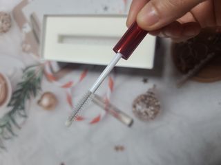 위시스 콜라겐 아이러쉬 볼륨 앰플 — 5점을 준 리뷰어가 2023년 3월 올린 사용 사진