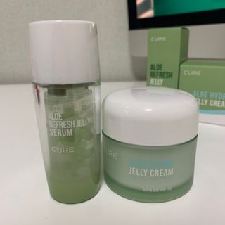 김정문알로에 큐어 큐어 알로에 리프레쉬 젤리 세럼, 큐어 알로에 하이드로 젤리 크림 — 4점을 준 리뷰어가 2021년 3월 올린 사용 사진