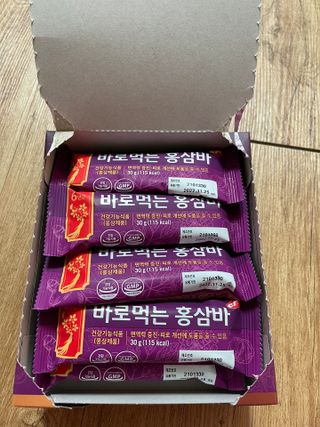 씨알푸드 건강기능식품 6년근 홍삼 함유, 바로먹는 홍삼바 30g 12개입 — 5점을 준 리뷰어가 2022년 3월 올린 사용 사진