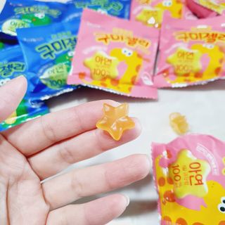 브이푸드 야쿠르트 구미젤리 — 5점을 준 리뷰어가 2021년 4월 올린 사용 사진