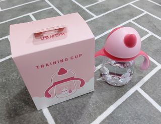 유비맘 트라이탄 코니빨대컵_컬러 랜덤 발송 — 5점을 준 리뷰어가 2020년 12월 올린 사용 사진