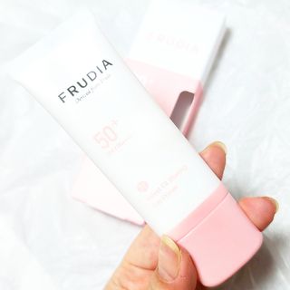 [후르디아] 모공블러 비건 선 프라이머 — 4.5점을 준 리뷰어가 2022년 6월 올린 사용 사진