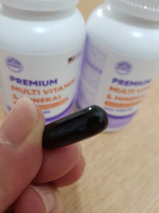 서울약사신협 네이처픽_멀티비타민&미네랄_1,000mg x 120캡슐 — 5점을 준 리뷰어가 2021년 9월 올린 사용 사진